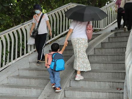 小孩三岁离婚抚养权归谁