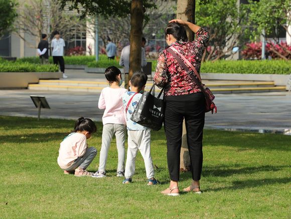 孩子未满两周岁离婚抚养权归谁