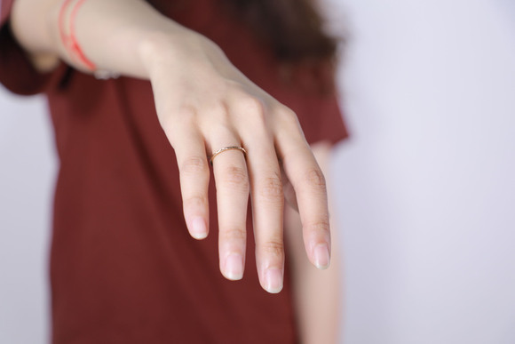 结婚女方不迁户口对婚姻的法律影响是什么