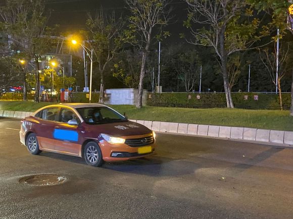 T型路口左转撞直行谁之责