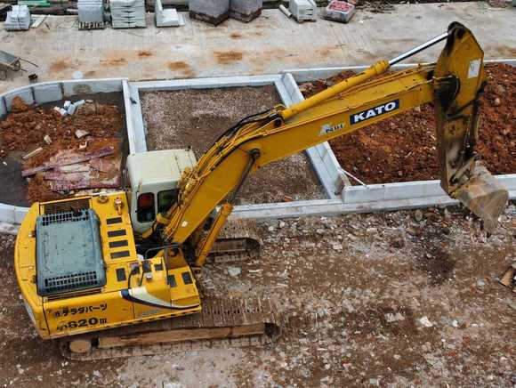 建设工程发包与承包的概念？