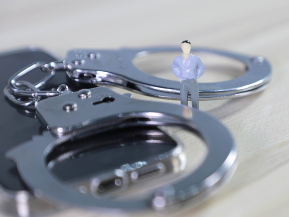 被刑事拘留后手机里钱会被没收吗