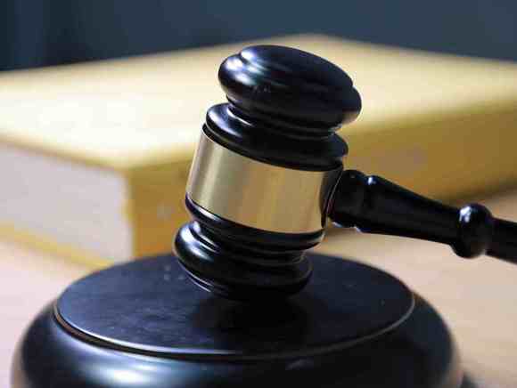 快递运输过程中致使物品损毁如何解决