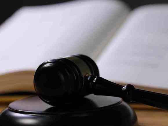 未检车无保险，事故责任怎么定