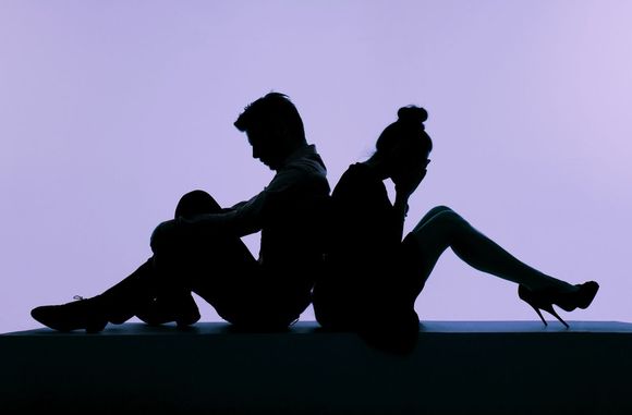 老婆出轨后怎么处理第三者