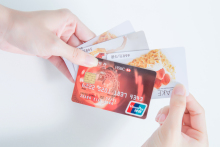 网贷逾期信用卡会冻结吗