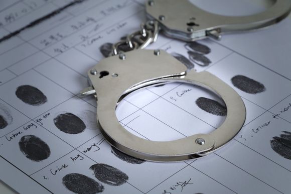 犯罪嫌疑人被判刑户口在哪里