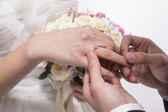 假如女方骗婚如何告