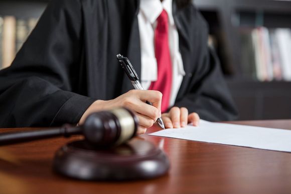 被起诉后多久收到短信