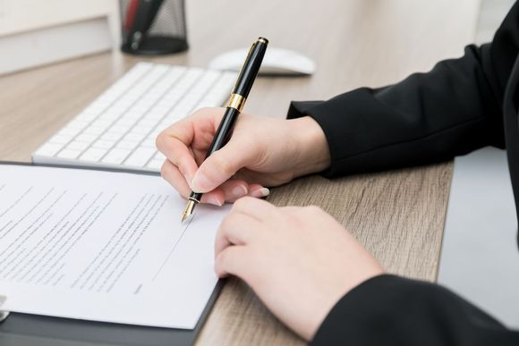 起诉状能否由自己书写