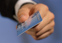非法提供信用卡信息罪立案标准?