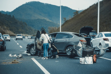 构成道路交通事故有哪些要素