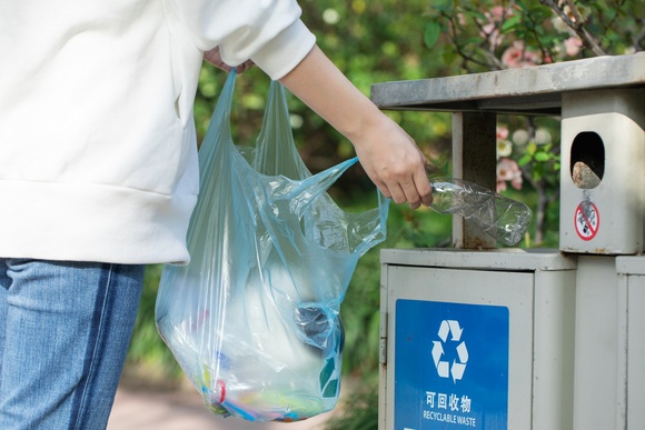 法院对仿制生产假药罪既遂如何裁判?