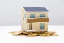 房产证不满两年过户费用标准是多少？